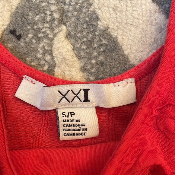 FOREVER 21 RED TEXTURED BODYCON DRESS - Picture 6 of 10